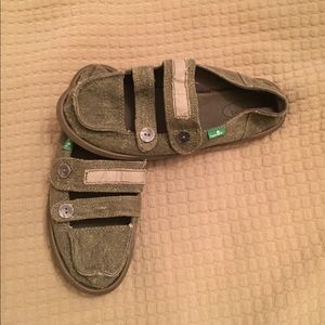 Sanuk Double Strap Olive Green Slip On Sanuks